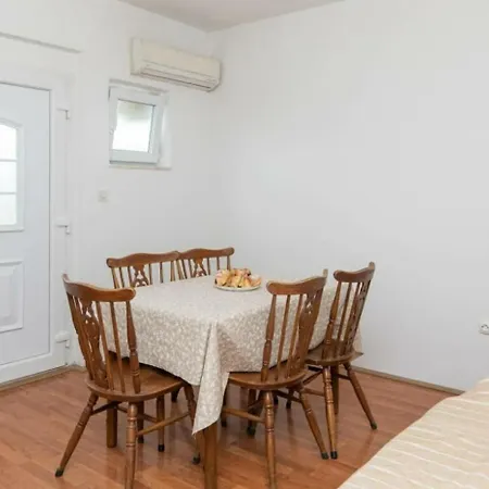 Apartment Belindas Place Supetar